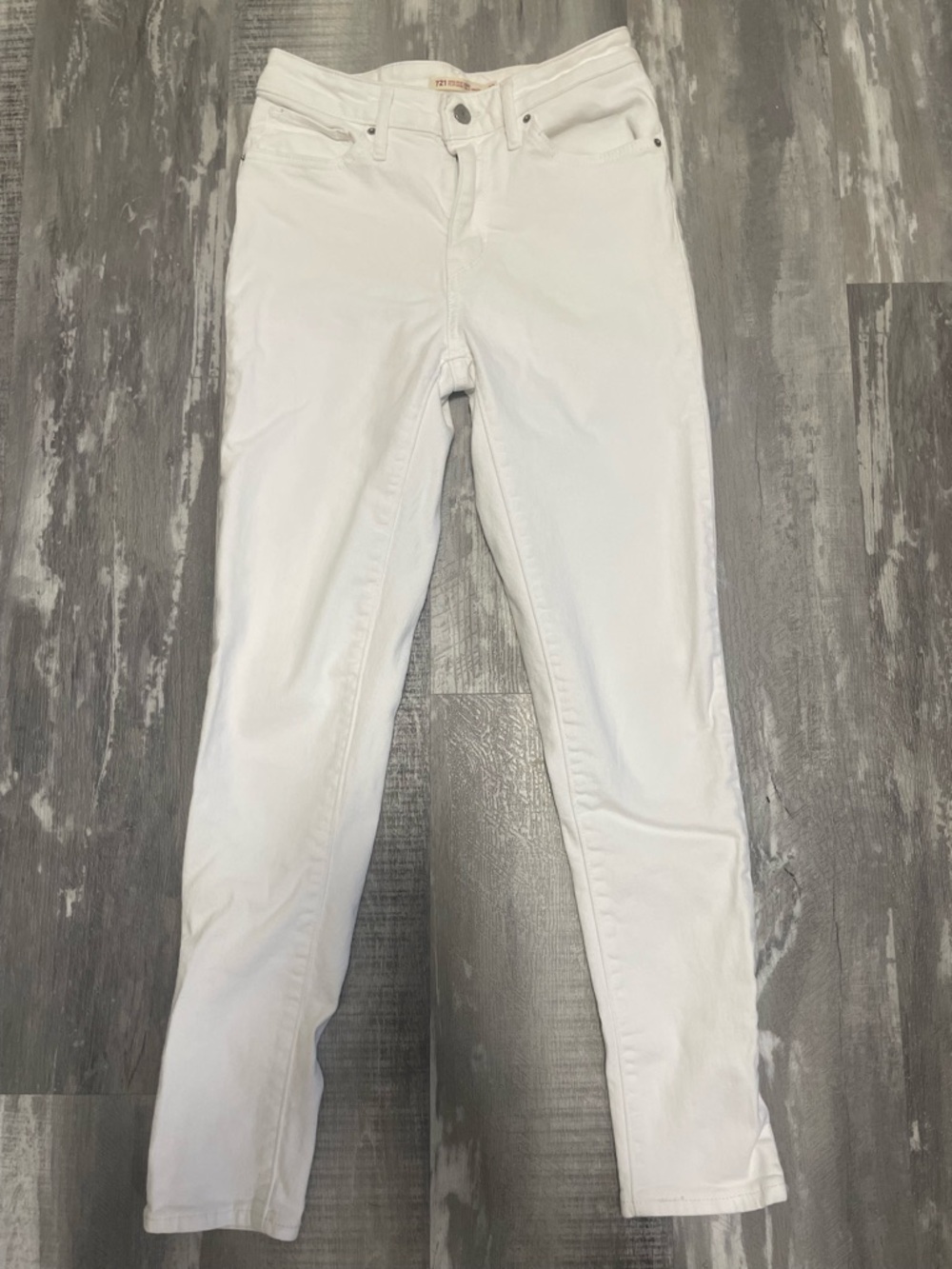 Levi’s White Skinny High Rise